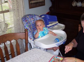 Sat May 20 12:08:25 2006

Andrew eats one of Grandaddy's ribs.