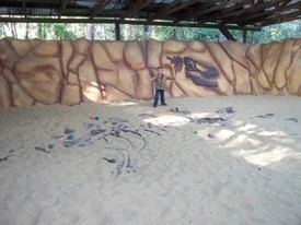 Sat 28 Nov 2009 03:20:20 PM

Andrew shows off his handy work.