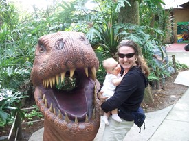 Sat 28 Nov 2009 02:14:18 PM

Gracie was a patient baby while Andrew explored Dinosaur World.