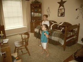 Sat 14 Sep 2013 09:17:38 AM

When he was posting these pictures on the Internet, Gracie told Dad that this was a game of Skylanders.